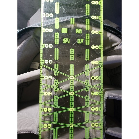 Lowepro Micro Trekker 100 GREEN Camera Bag Backpack Padded Adjustable Inserts GC - Picture 12 of 13